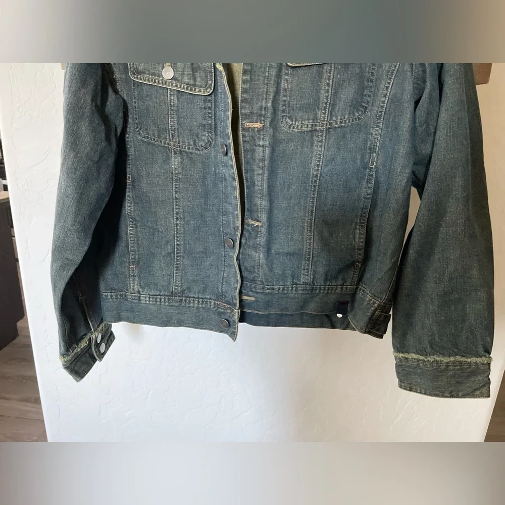 Kenneth Cole | Jean Jacket, Denim•••Frayed Detail, EXCELLENT—Medium - Picture 9 of 13